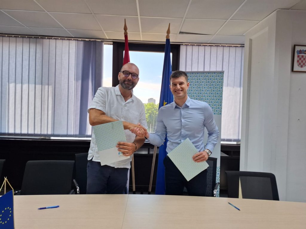The J.J. Strossmayer Water Institute and SeaCras have signed a cooperation agreement for the analysis and monitoring of marine and inland waters, strengthening efforts in water protection!